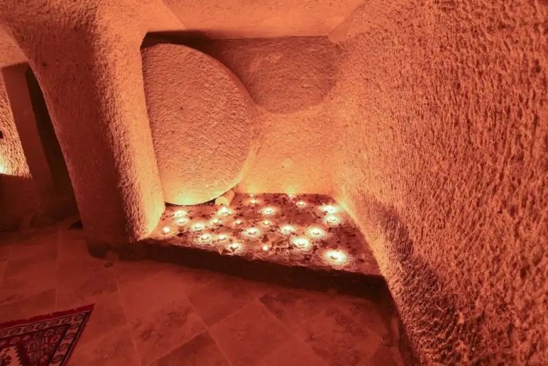 MOSAIC CAVE