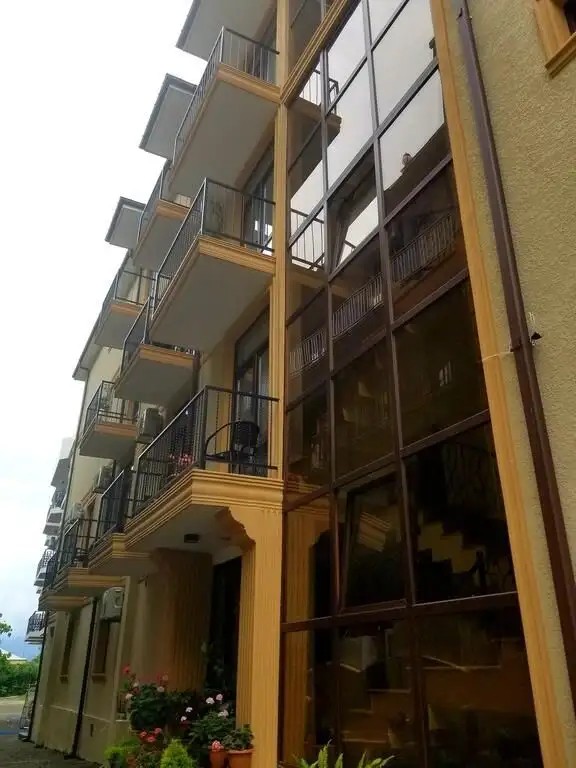 GOLDEN HOUSE