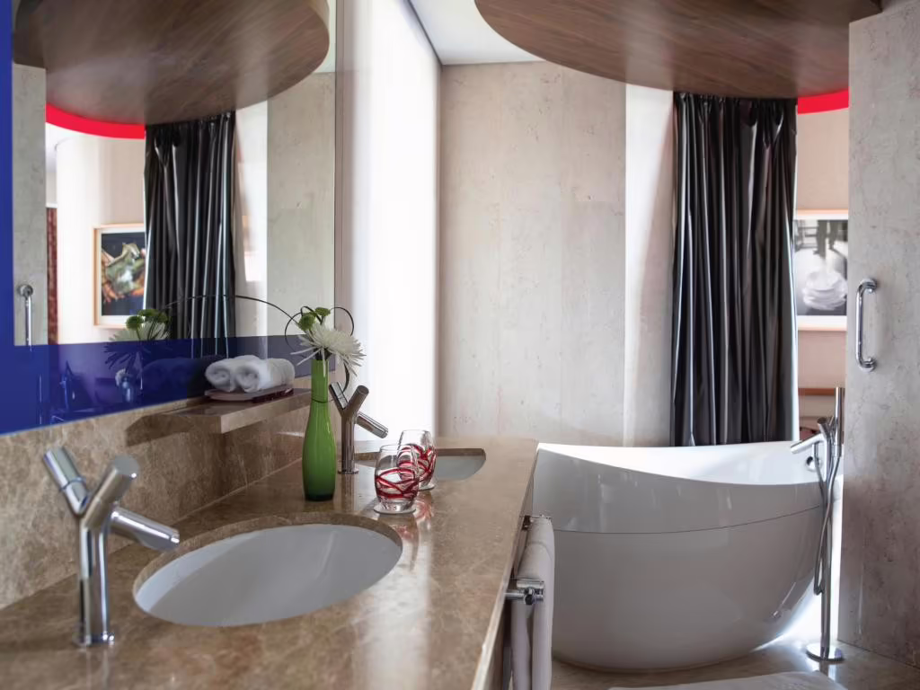 JUMEIRAH CREEKSIDE