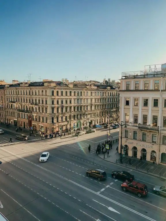 НЕВСКИЙ АВЕНЮ