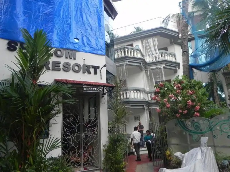SHALOM RESORT