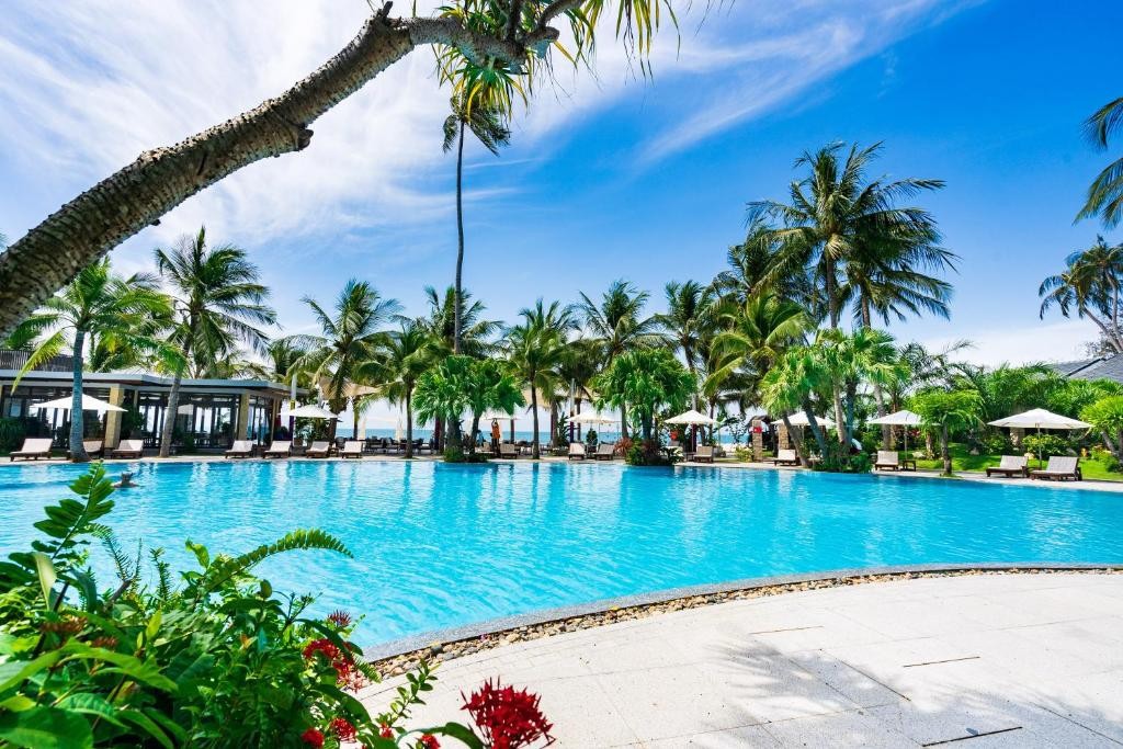 HOANG NGOC BEACH RESORT (ORIENTAL PEARL)