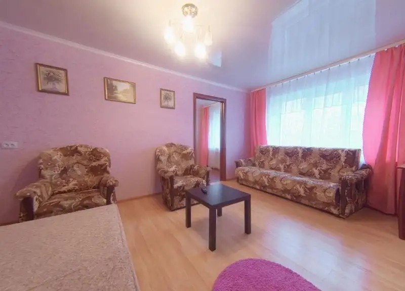 НА УЛИЦЕ ОКТЯБРЬСКАЯ