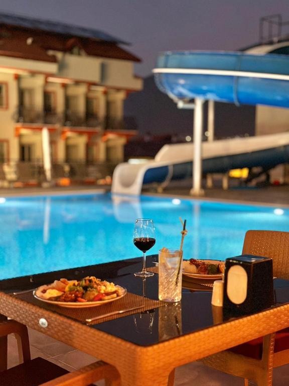 CASA DE LEVISSI HOTEL OLUDENIZ