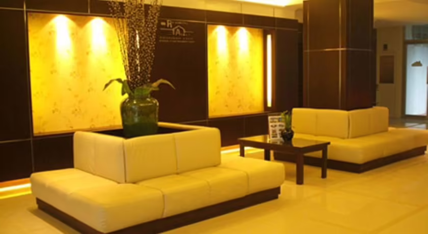 R-CON RESIDENCE