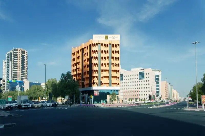 MANHATTAN AVENUE HOTEL