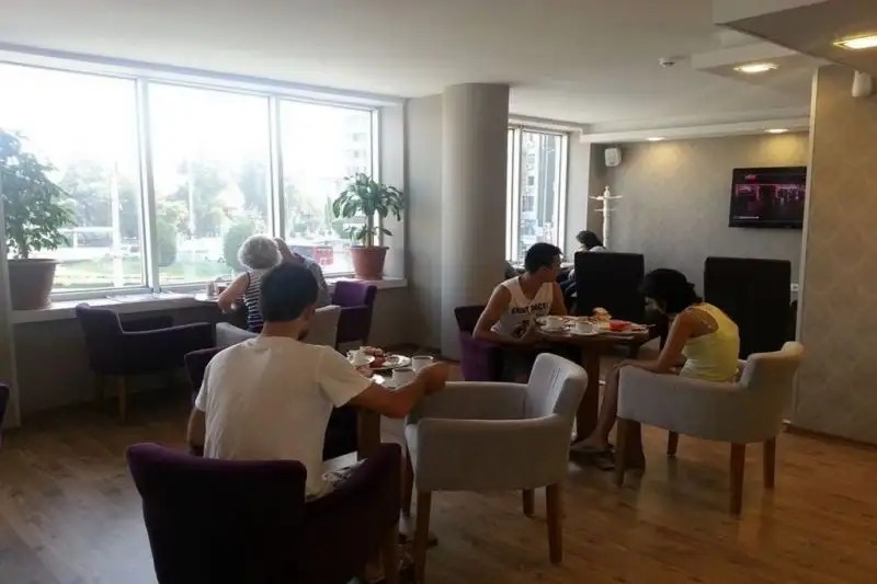 WALK IN HOTEL