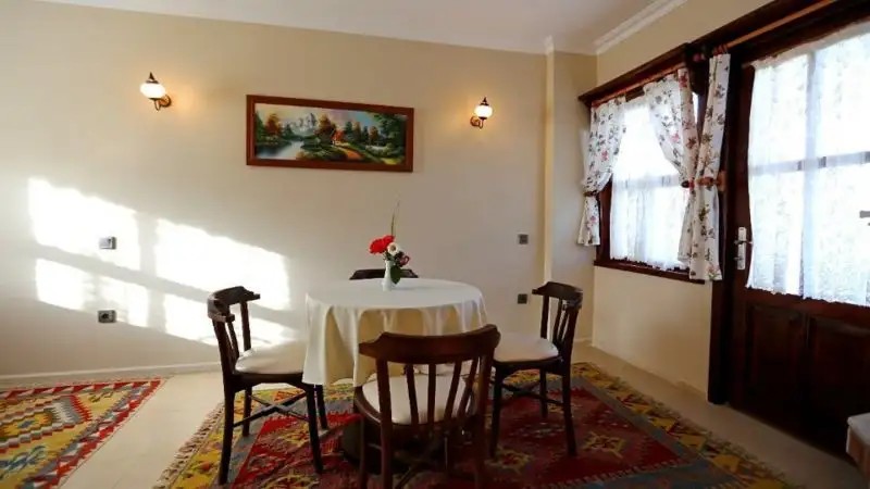 NERISSA HOTEL