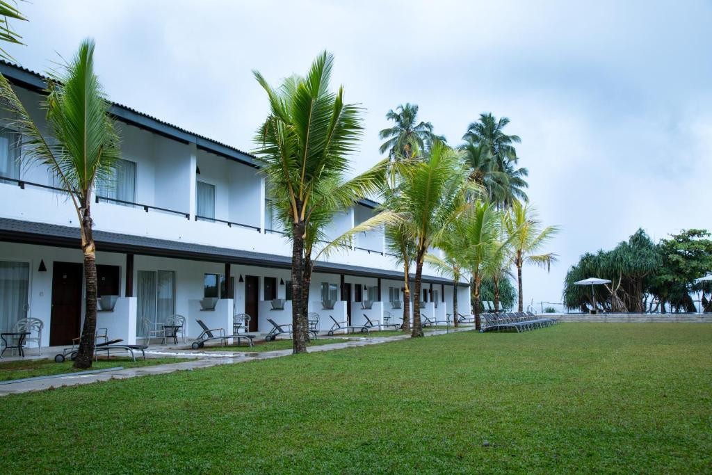 RATHNA BEACH RESORT (EX. COCO ROYAL BEACH)