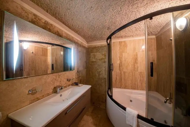 TABAL CAVE HOTEL
