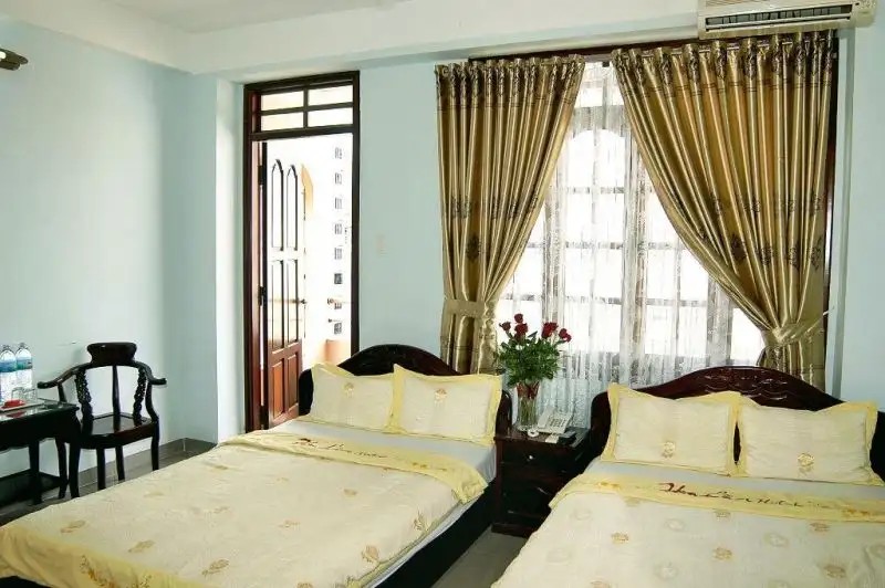 HOA LAM