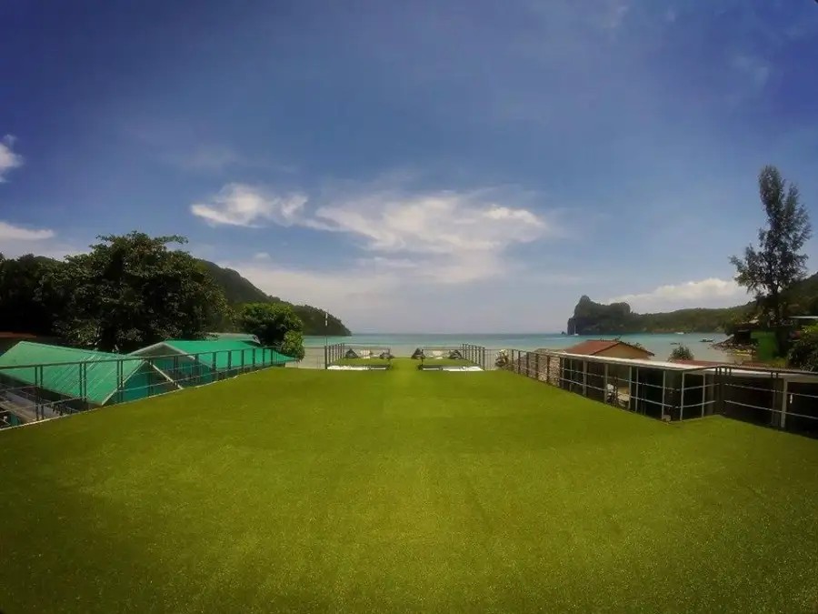 THE BEACHA CLUB HOTEL