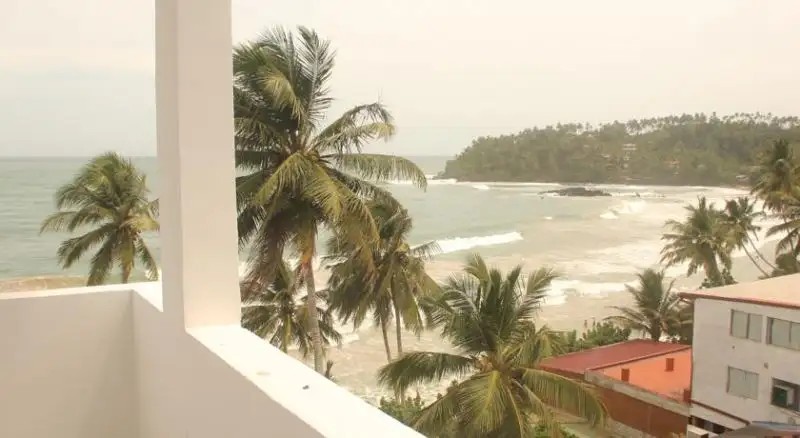 W&D BEACH HOTEL & RESTAURANT