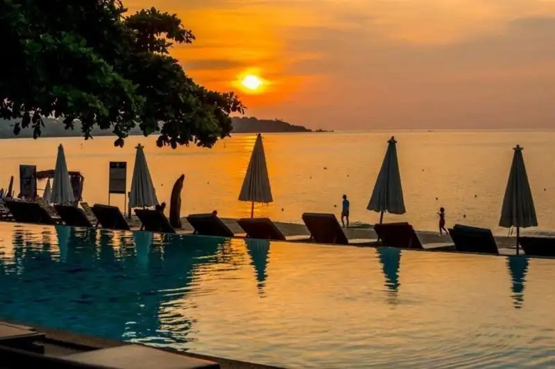 THE HIVE HOTEL SAMUI