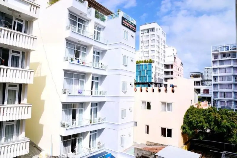 CR HOTEL