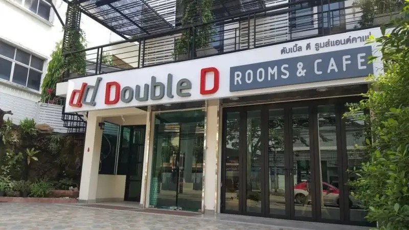 DOUBLE D ROOMS & CAFE