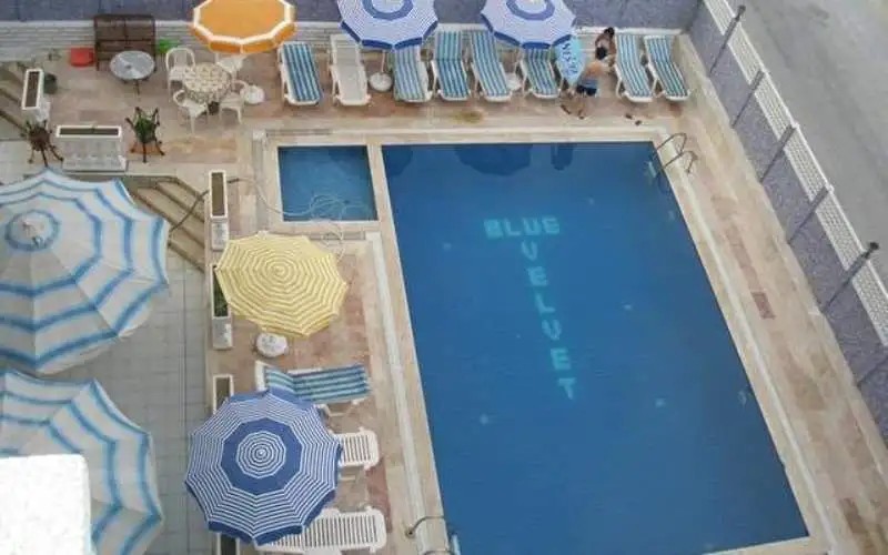 BLUE VELVET HOTEL