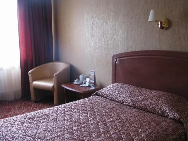 АЛЫЕ ПАРУСА