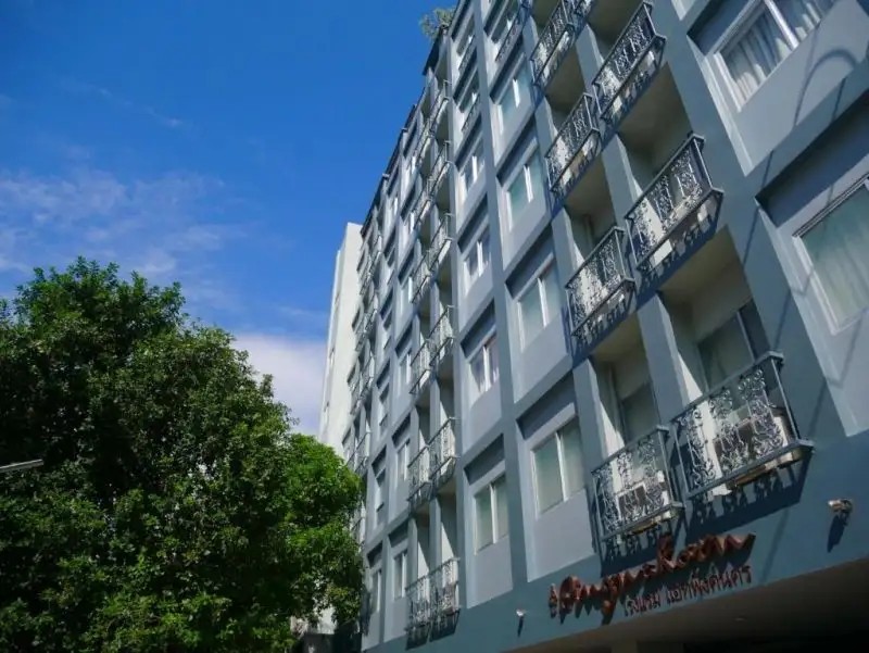AT PINGNAKORN HOTEL CHIANGMAI