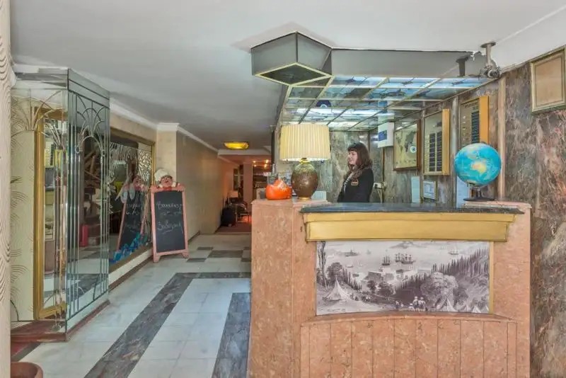 LIBERTY HOTEL LALELI