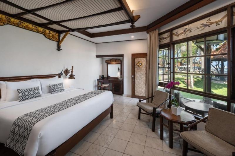 ocean facing cottage