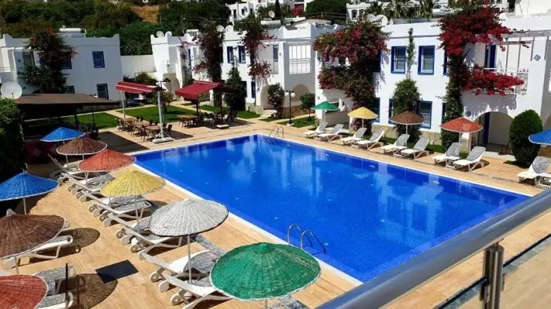 PARADISE APART HOTEL