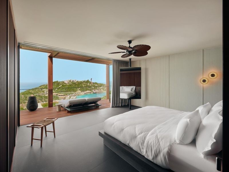 royal suite sea view