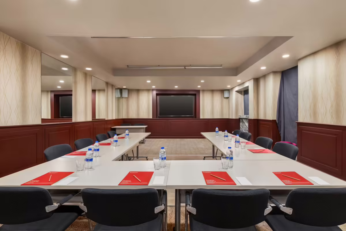 RAMADA BY WYNDHAM ISTANBUL PERA (EX. THE PEAK HOTEL)