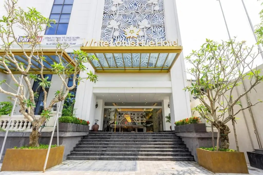 WHITE LOTUS HUE HOTEL