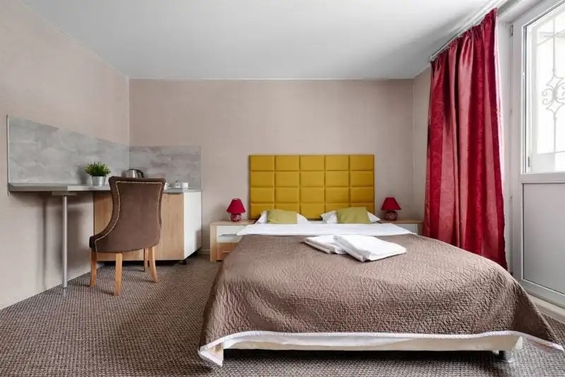 MYHOTEL24 KRISTALIN АПАРТ-ОТЕЛЬ 