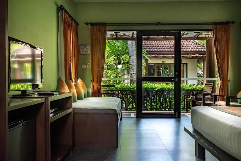 BAAN CHAWENG BEACH RESORT & SPA