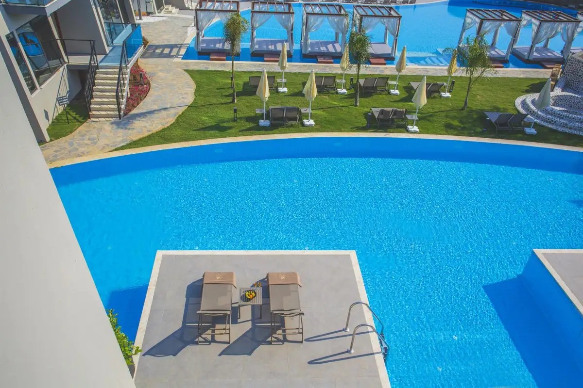ORKA COVE HOTEL PENTHOUSE & SUITE ADULTS ONLY 18+