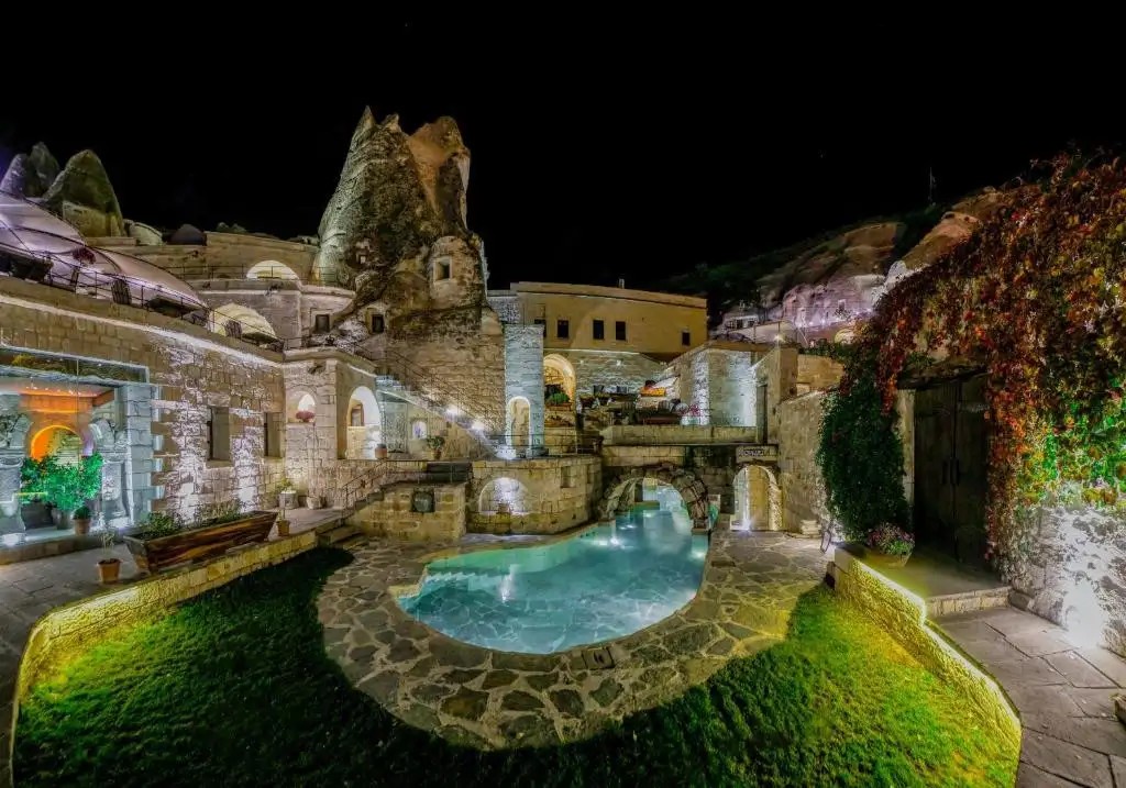 ANATOLIAN HOUSES