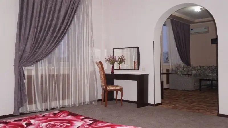 ДИО ЛАКРУА