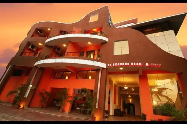 LE SEASONS BEACH RESORT