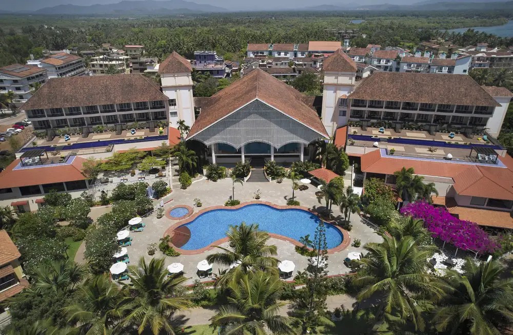 RADISSON BLU RESORT CAVELOSSIM BEACH