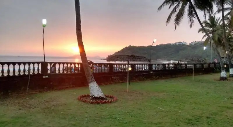 BEACH BAY COTTAGES