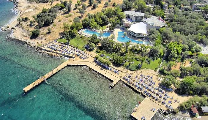 CANDE ORA HOLIDAY VILLAGE