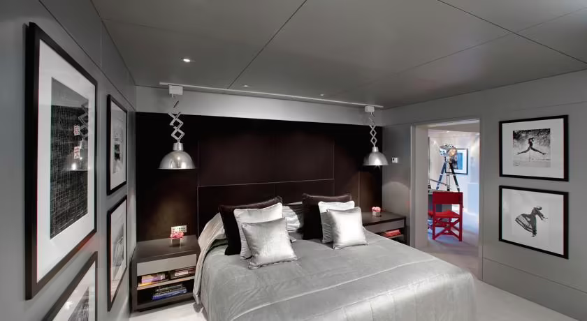 THE MANDARIN ORIENTAL