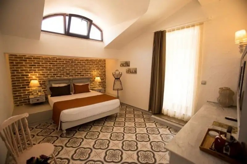 S3 ORANGE HOTEL