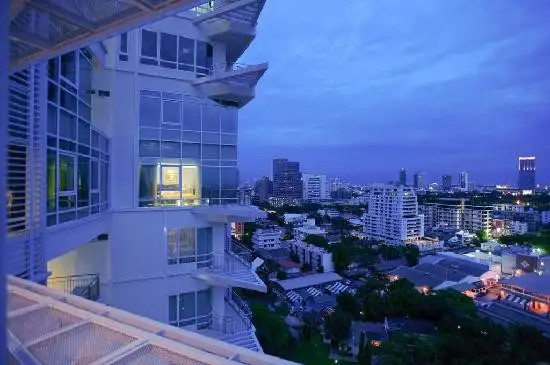 DUSIT SUITES RATCHADAMRI BANGKOK (EX. ANANTARA BAAN RAJPRASONG SERVICED SUITES)