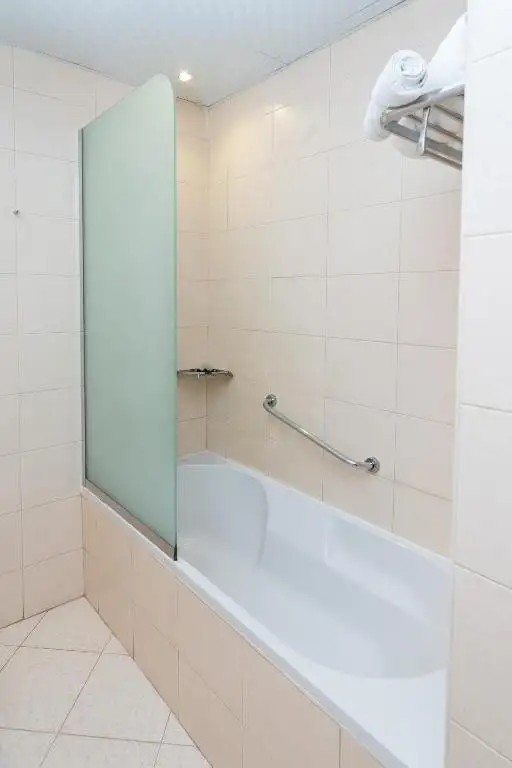 AL RAYA HOTEL APARTMENTS