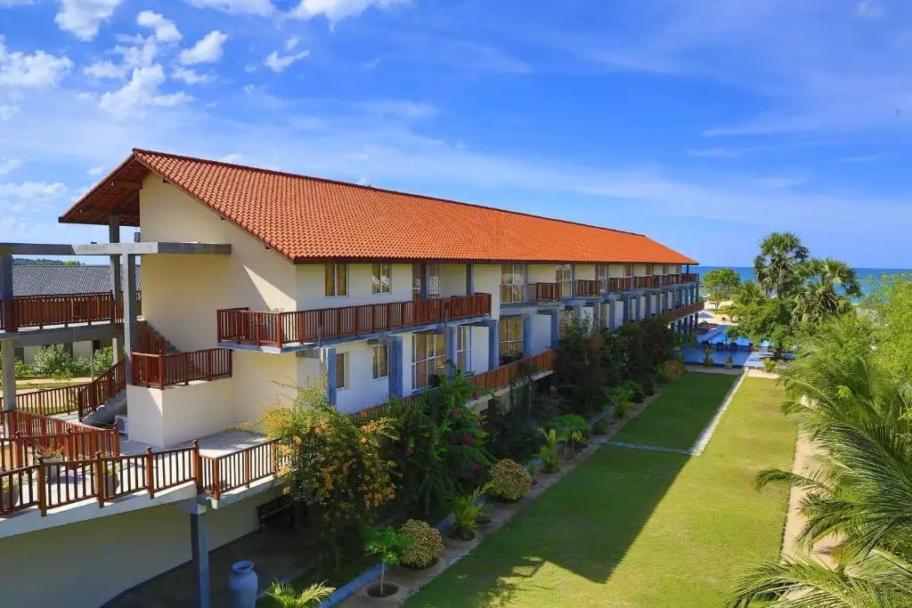MARINA PASSIKUDAH BEACH