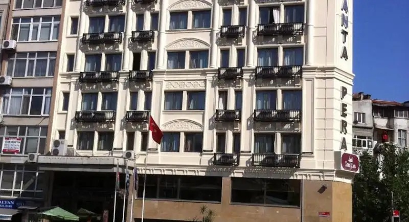 SANTA PERA