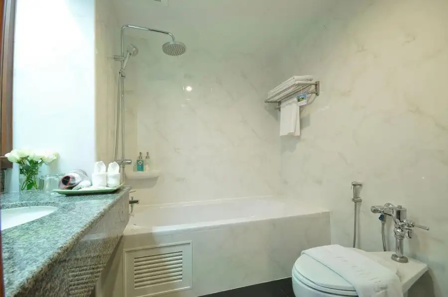 SILOM CITY HOTEL