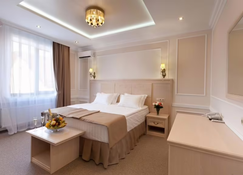 CHOCOLATIER HOTEL (ШОКОЛАТЬЕ)