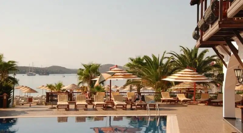 COSTA BIANCA HOTEL