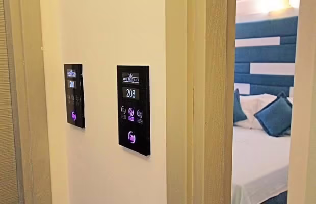 THE BEST LIFE CENTER HOTEL