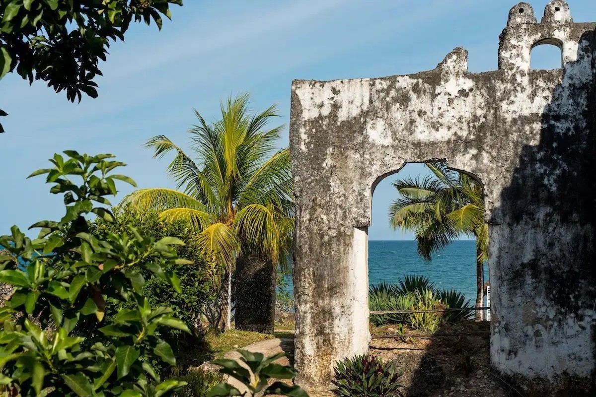 CHUINI ZANZIBAR BEACH LODGE (EX. HAKUNA MATATA)