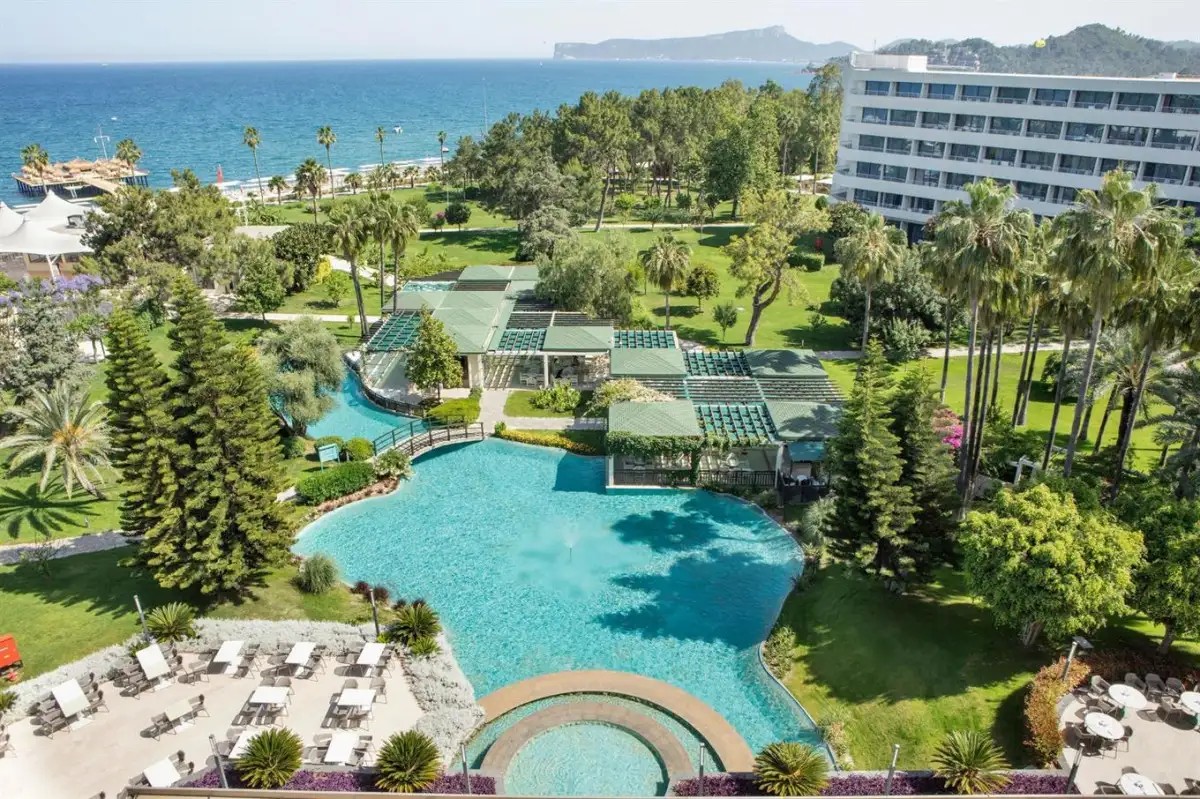MIRAGE PARK RESORT (EX. MAJESTY MIRAGE PARK)